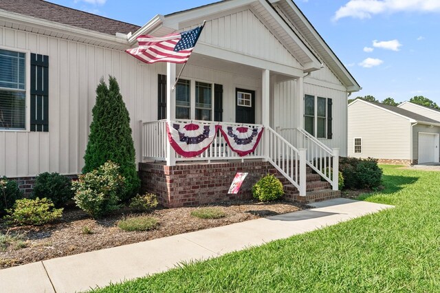 181 W Banbury Rd, Tappahannock, VA 22560