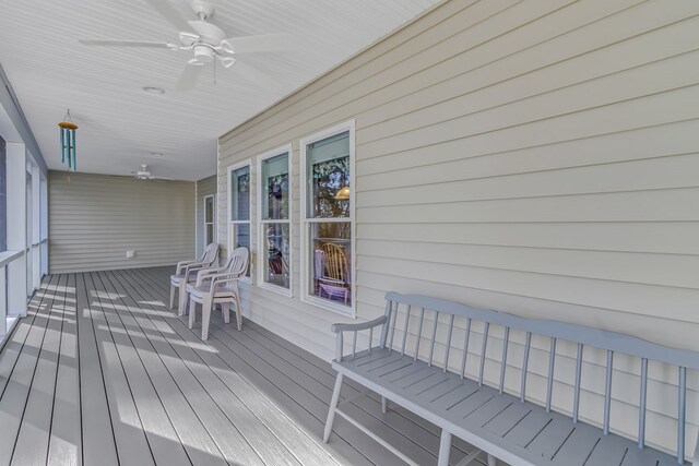 deck featuring ceiling fan