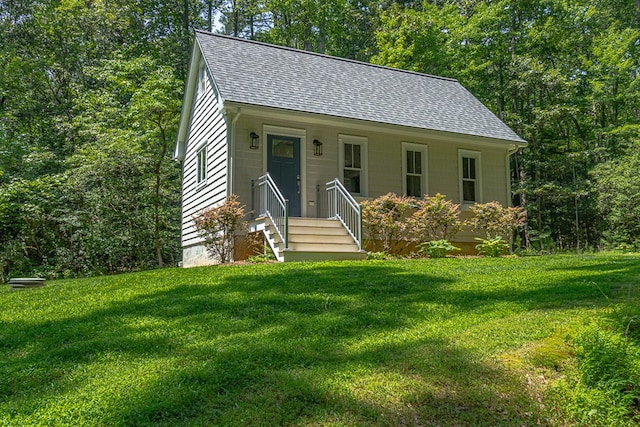 858 Harmony Hills Cir, Heathsville, VA 22473 - view of front of home with roof with shingles and a front yard