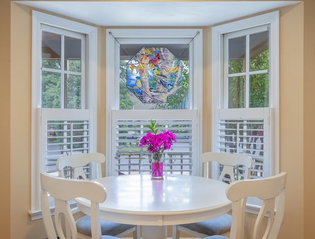 30 Heatherfield Ct, Kilmarnock, VA 22482 - view of dining area
