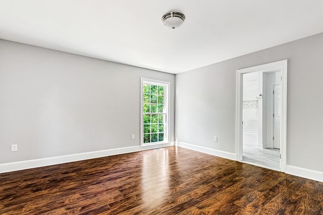 337 Sunnyside Rd, Tappahannock, VA 22560 - empty room with wood finished floors and baseboards