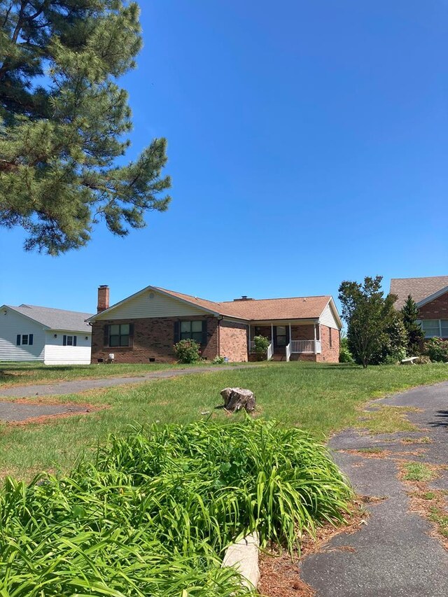 899 N Glebe Rd, Montross, VA 22520 - single story home with brick siding