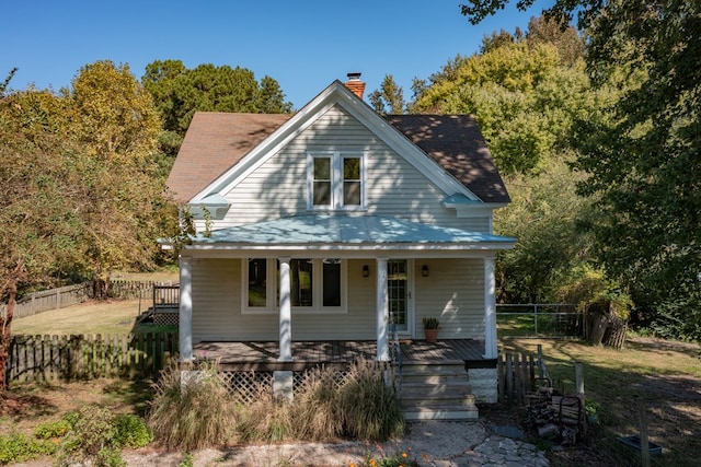 bungalow featuring covered porch