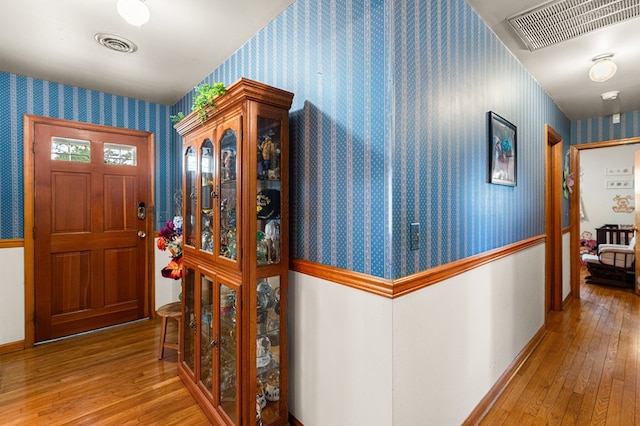 31 Bunker Hill Rd, Farnham, VA 22460 - entrance foyer featuring wallpapered walls and wood-type flooring