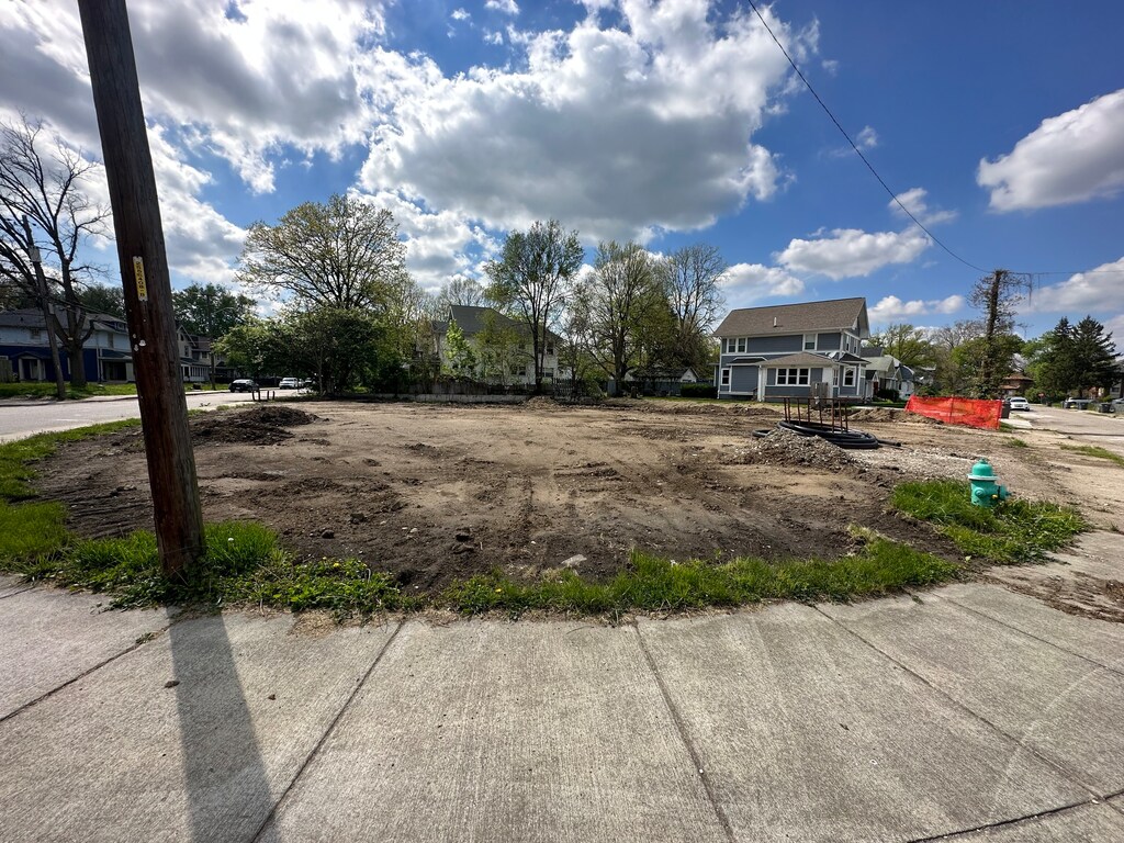 3504 Evergreen Ave, Indianapolis, IN 46205
