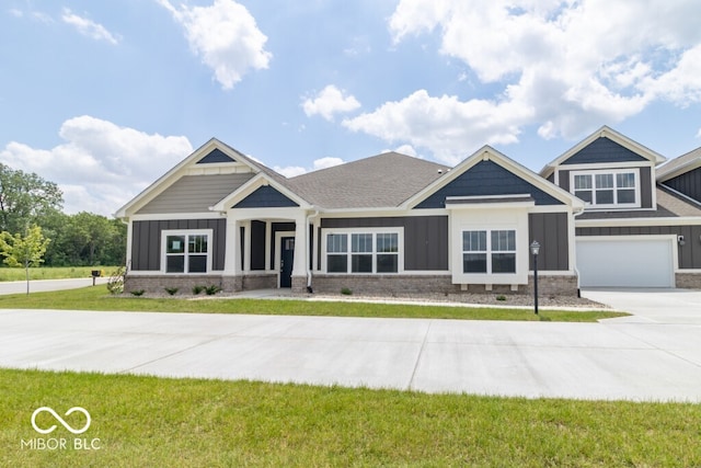 craftsman-style home with a garage