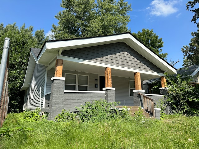 view of front facade featuring covered porch