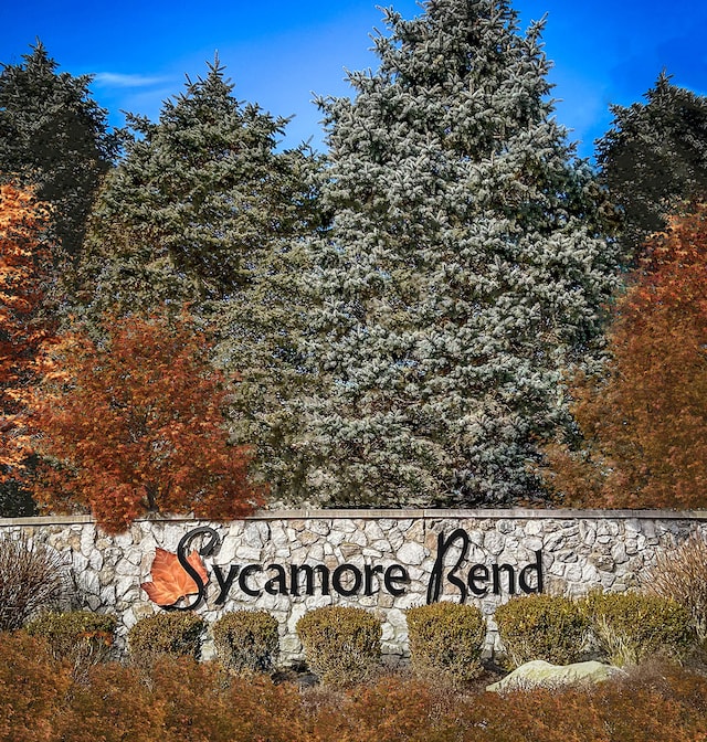 3638 Sycamore Bend Way N, Columbus, IN 47203