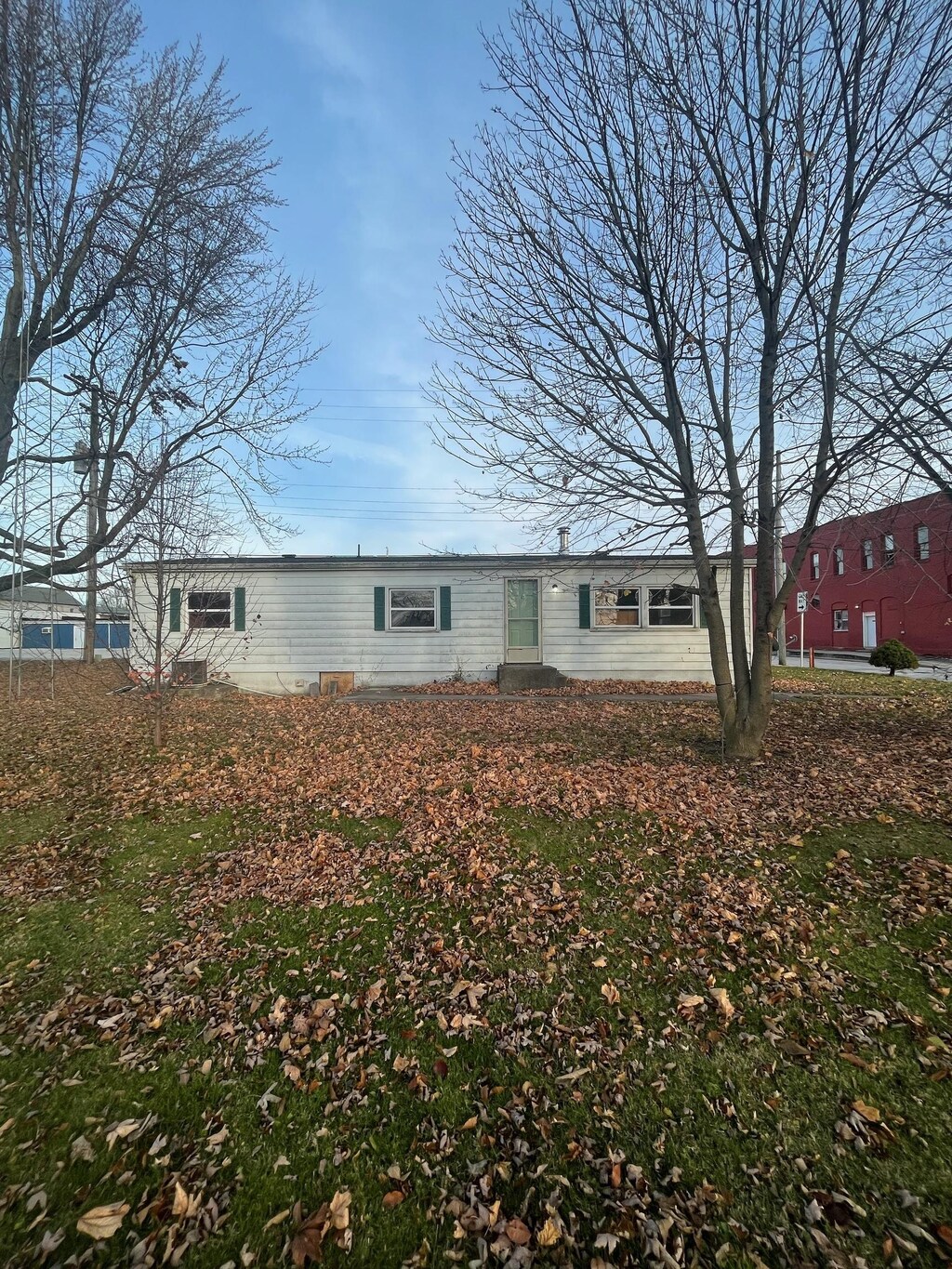 106 W Water St, Converse, IN 46919 - view of front of home