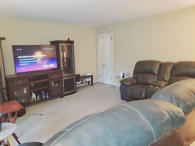 living room with carpet flooring