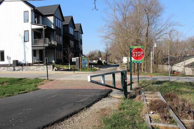 306 S Cherry St, Westfield, IN 46074 - view of street