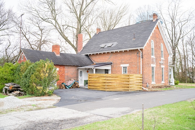 view of front of house