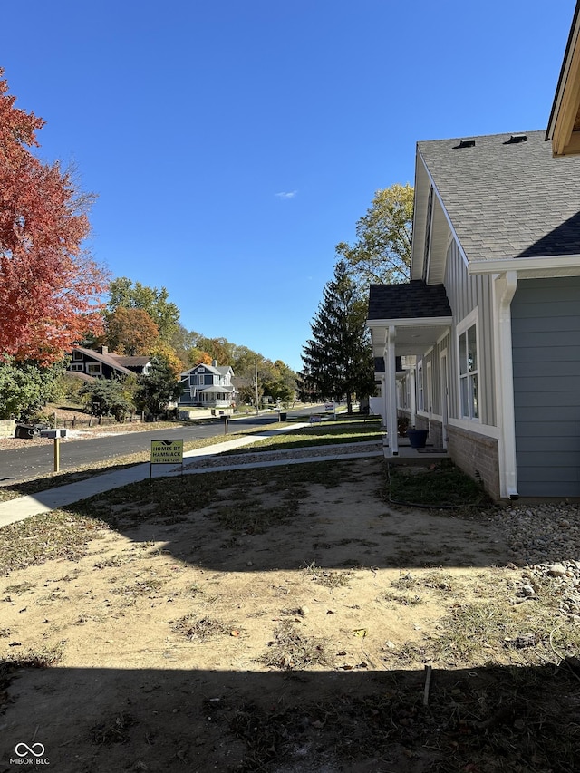 863 E Harrison St, Martinsville, IN 46151 - view of yard