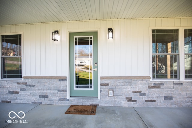 view of property entrance