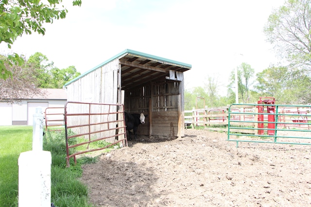 view of shed / structure