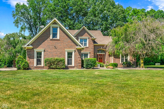 craftsman house featuring a front yard