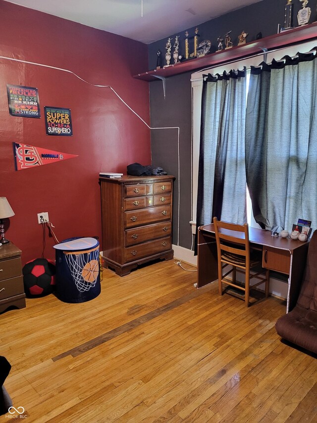 715 5th St, Covington, IN 47932 - bedroom featuring light wood finished floors
