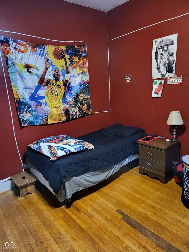 715 5th St, Covington, IN 47932 - bedroom featuring hardwood / wood-style floors
