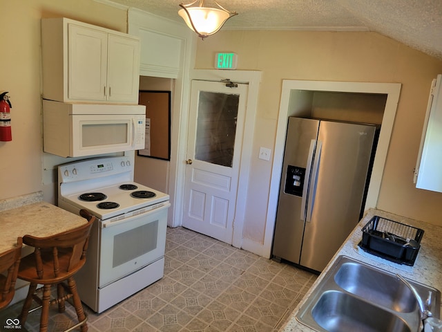 3310 N Kenwood Ave, Indianapolis, IN 46208 - photo 11