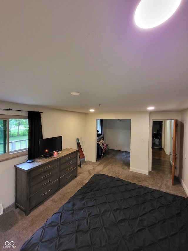 bedroom featuring carpet flooring