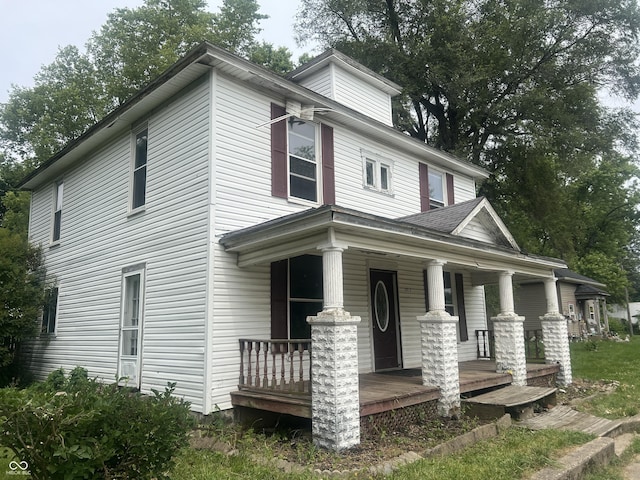 view of front of property with a porch