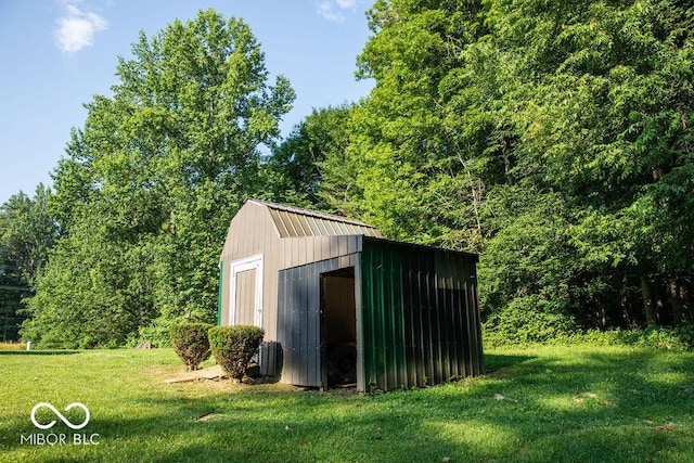 10050 E State Road 250, Crothersville, IN 47229 - view of outbuilding with a lawn