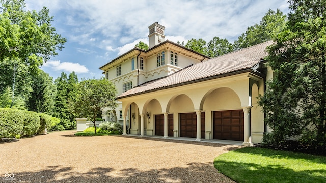 view of front of house featuring a garage