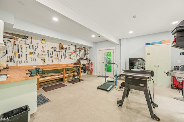 workout area featuring a workshop area and recessed lighting