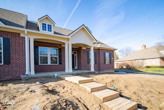 view of front of property featuring a porch