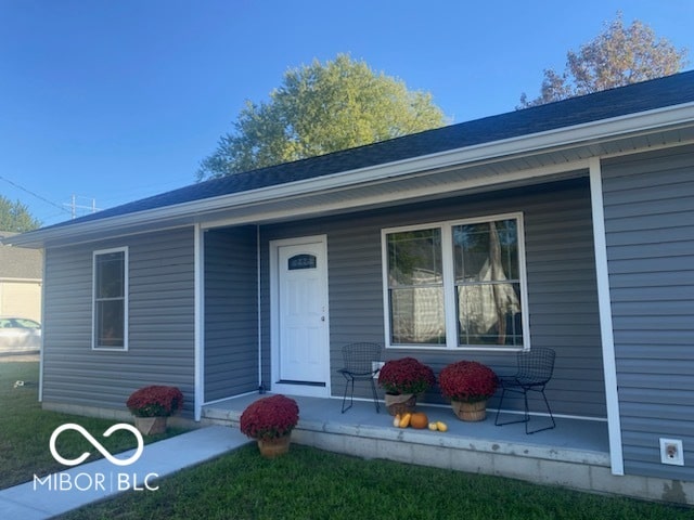 view of front of home featuring a porch