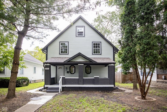 front facade featuring a porch