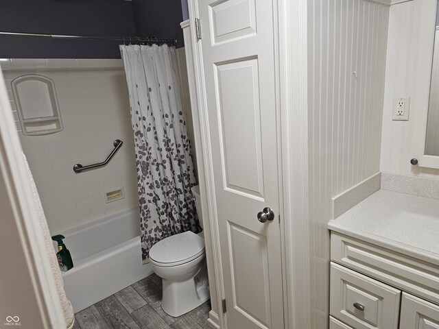 14 Winchester Ct, Anderson, IN 46013 - full bathroom featuring vanity, shower / bath combo with shower curtain, and toilet