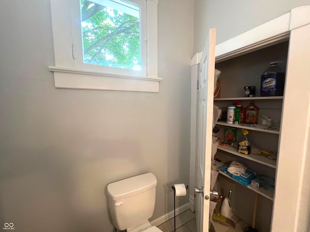 bathroom featuring toilet