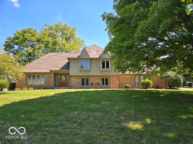 view of front of house with a front lawn