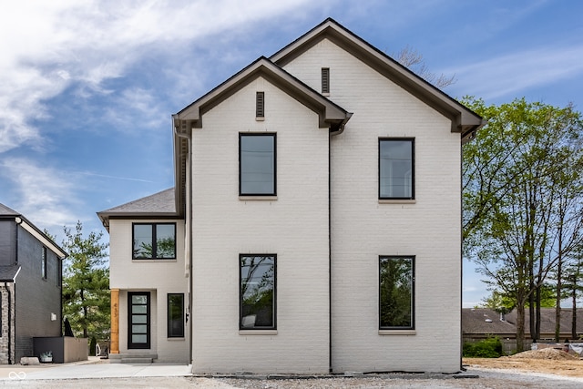 view of front of house featuring a patio