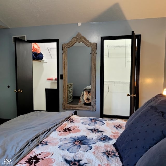 bedroom featuring a closet