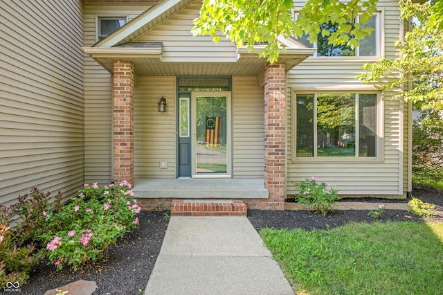 1936 Broadmoor Ln, Columbus, IN 47203 - property entrance featuring a porch