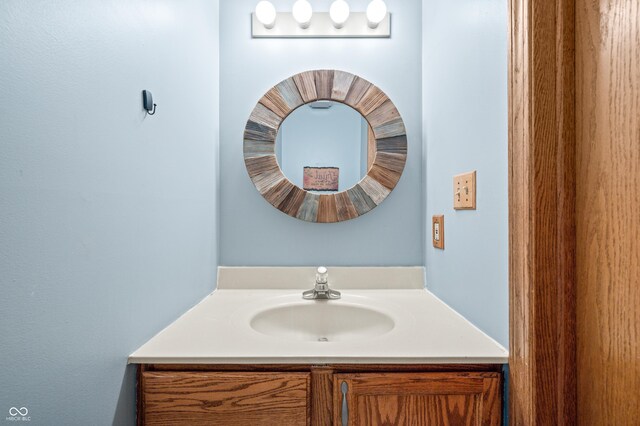 1936 Broadmoor Ln, Columbus, IN 47203 - bathroom featuring vanity