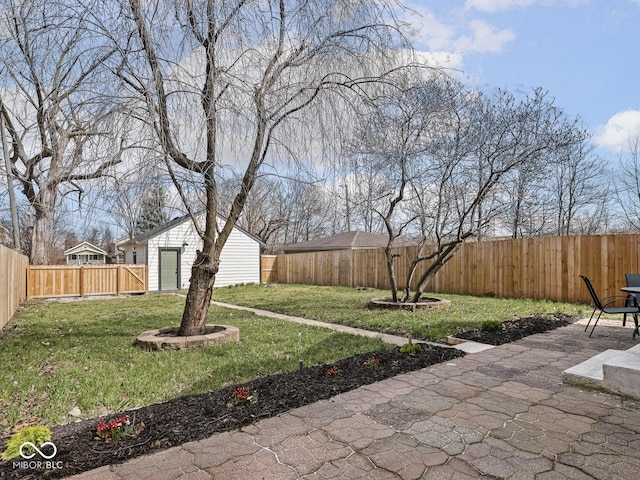 1210 Finley Ave, Indianapolis, IN 46203 - view of yard with a patio area and an outdoor structure