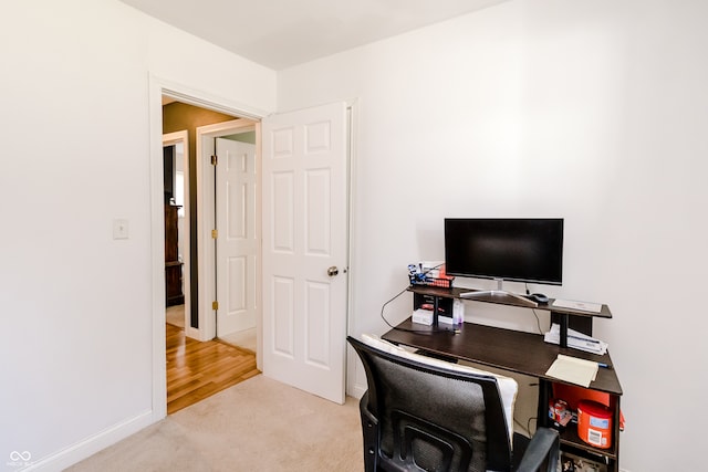 office with light colored carpet