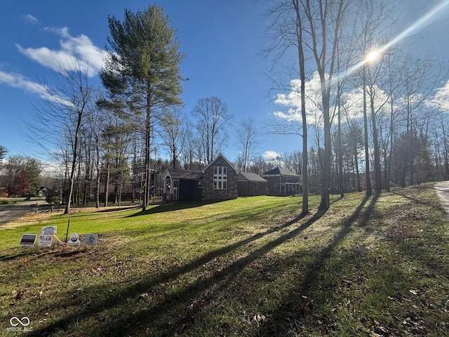 3380 N Pine Song Dr, Martinsville, IN 46151 - view of green lawn