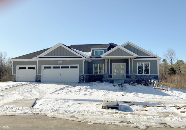 craftsman house featuring a garage