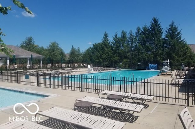 14626 Warner Trl, Westfield, IN 46074 - community pool with a patio