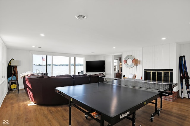 recreation room featuring wood-type flooring