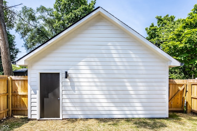 view of outbuilding