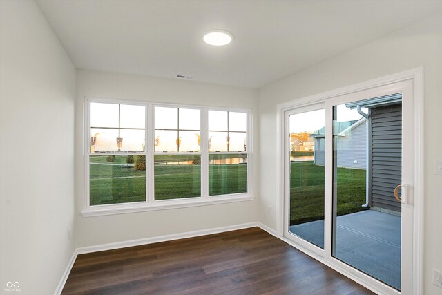 134 Maxim Ct, Cumberland, IN 46229 - view of unfurnished sunroom