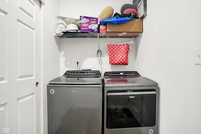 laundry area featuring washer and clothes dryer