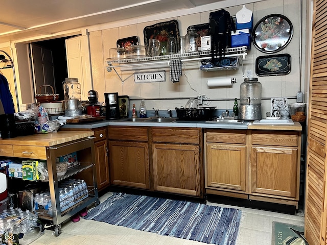 bar with a sink