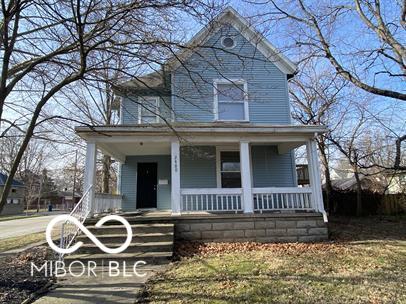 view of front of home with covered porch