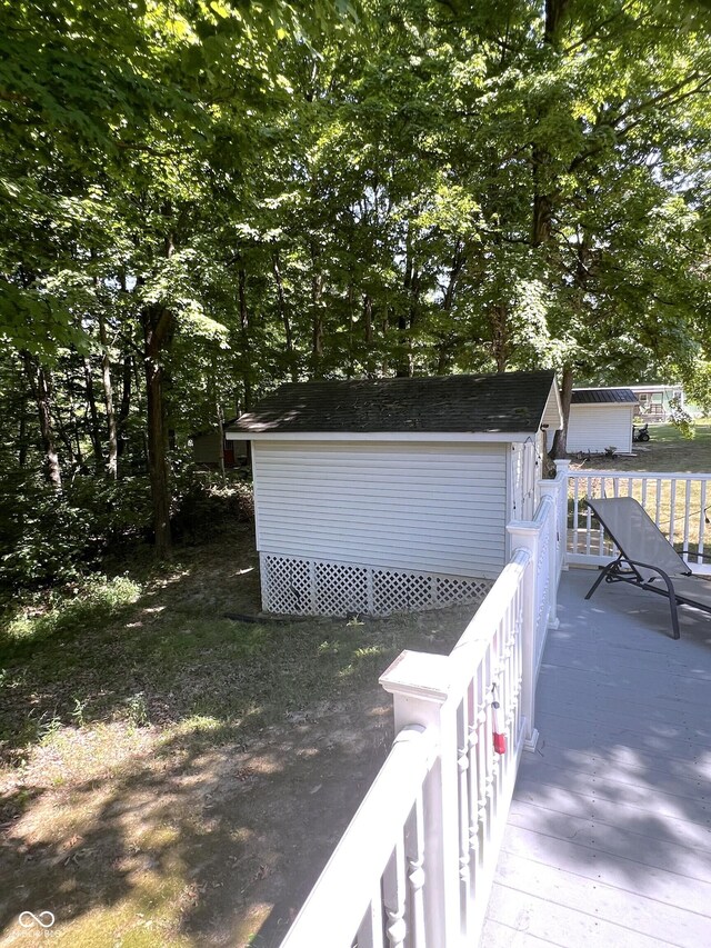 exterior space with an outbuilding